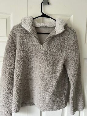 Cozy Sherpa Quarter-Zip Pullover - Light Gray